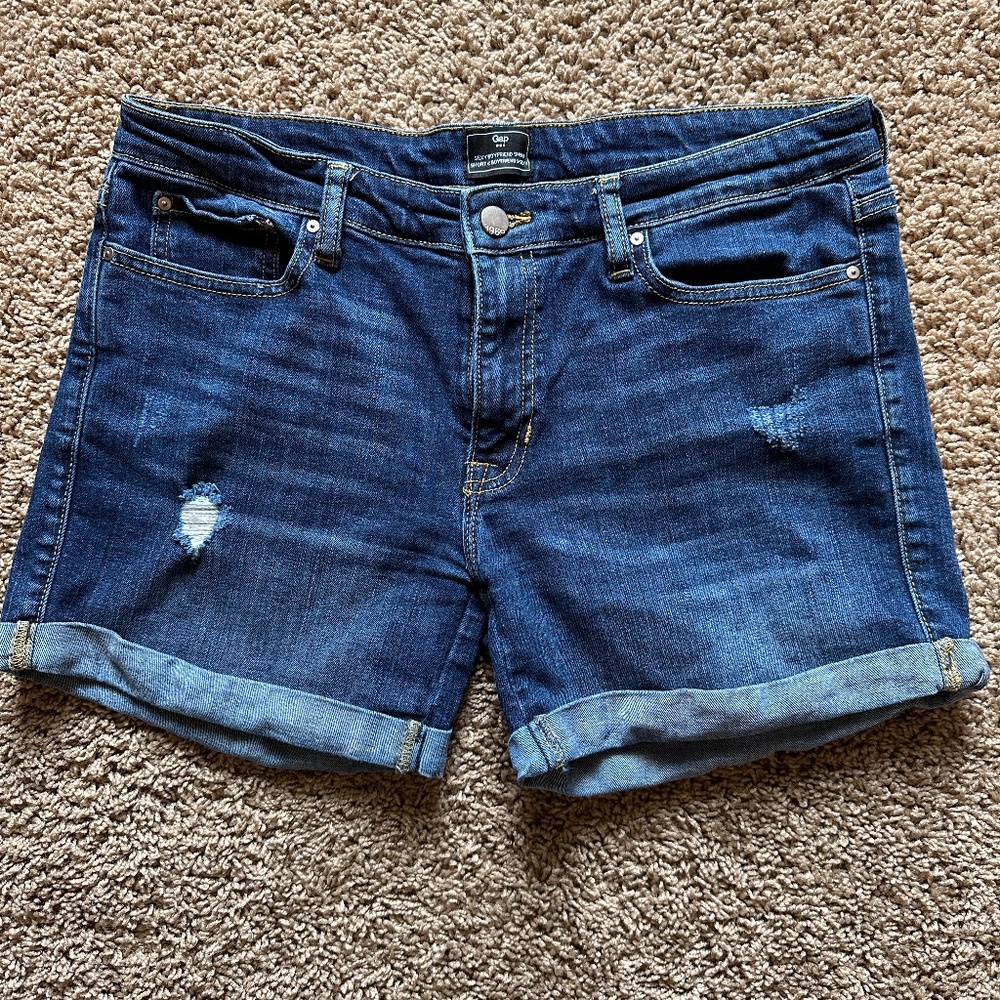 Gap shorts
